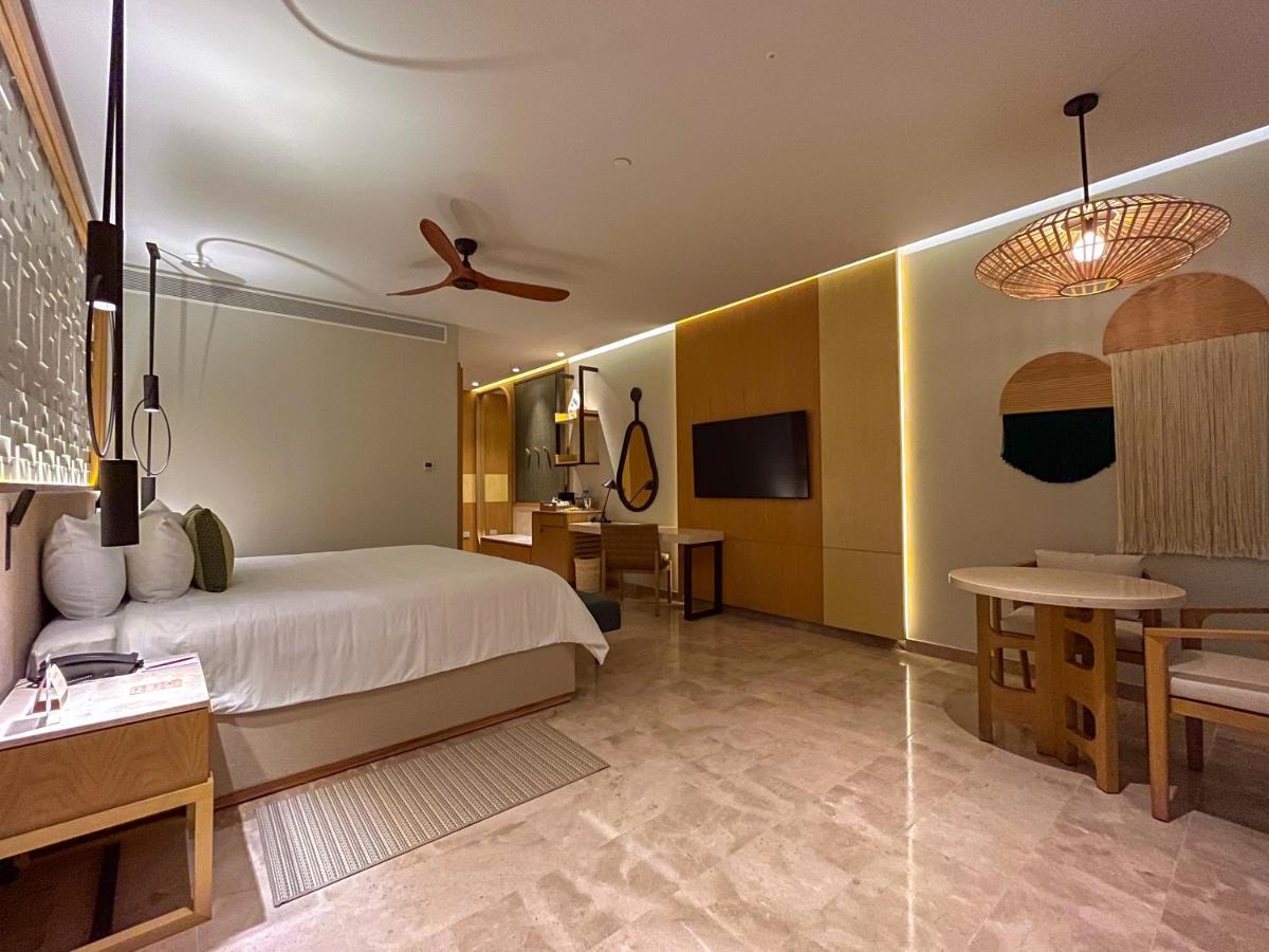 Haven Riviera Cancun (Adults Only) Alfredo V. Bonfil Экстерьер фото Junior Suite at the Grand at Moon Palace