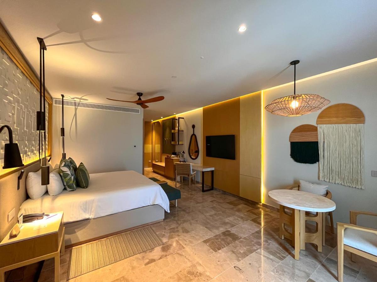 Haven Riviera Cancun (Adults Only) Alfredo V. Bonfil Экстерьер фото Junior Suite at the Grand at Moon Palace, Cancun